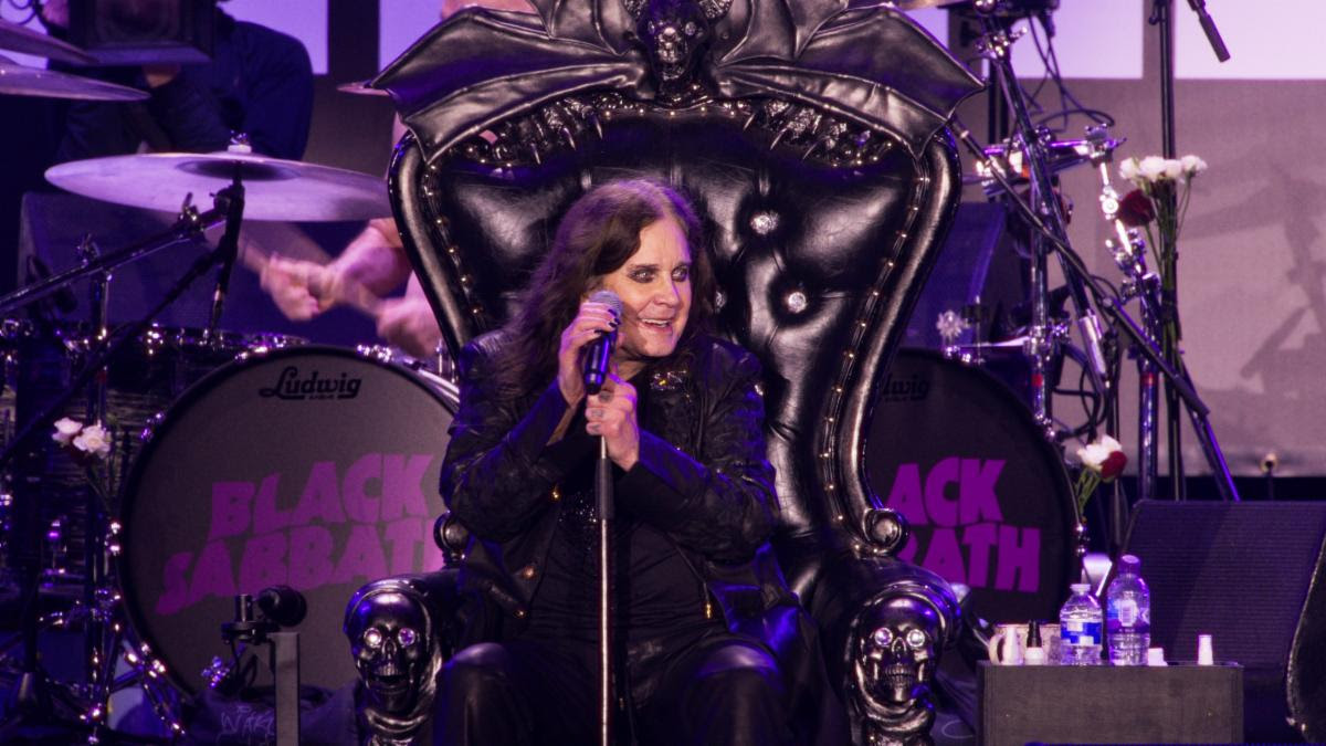 Ozzy at Back to the Beginning
